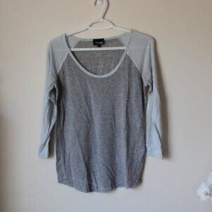Aritzia Wilfred Free Small Long Sleeved T-Shirt